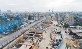東部快線地鐵14號線明年通車，旭東圍擋廠家為城市安全建設(shè)美麗屏障！